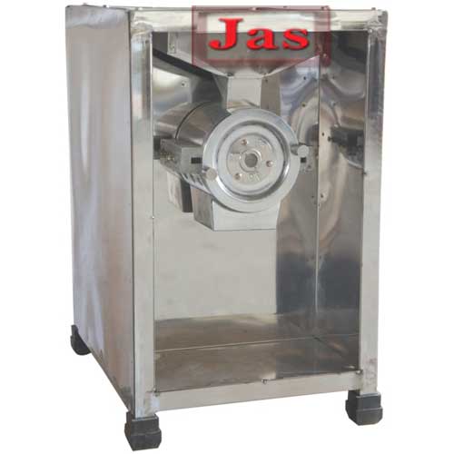 Dry Fruit Cutting Machinee